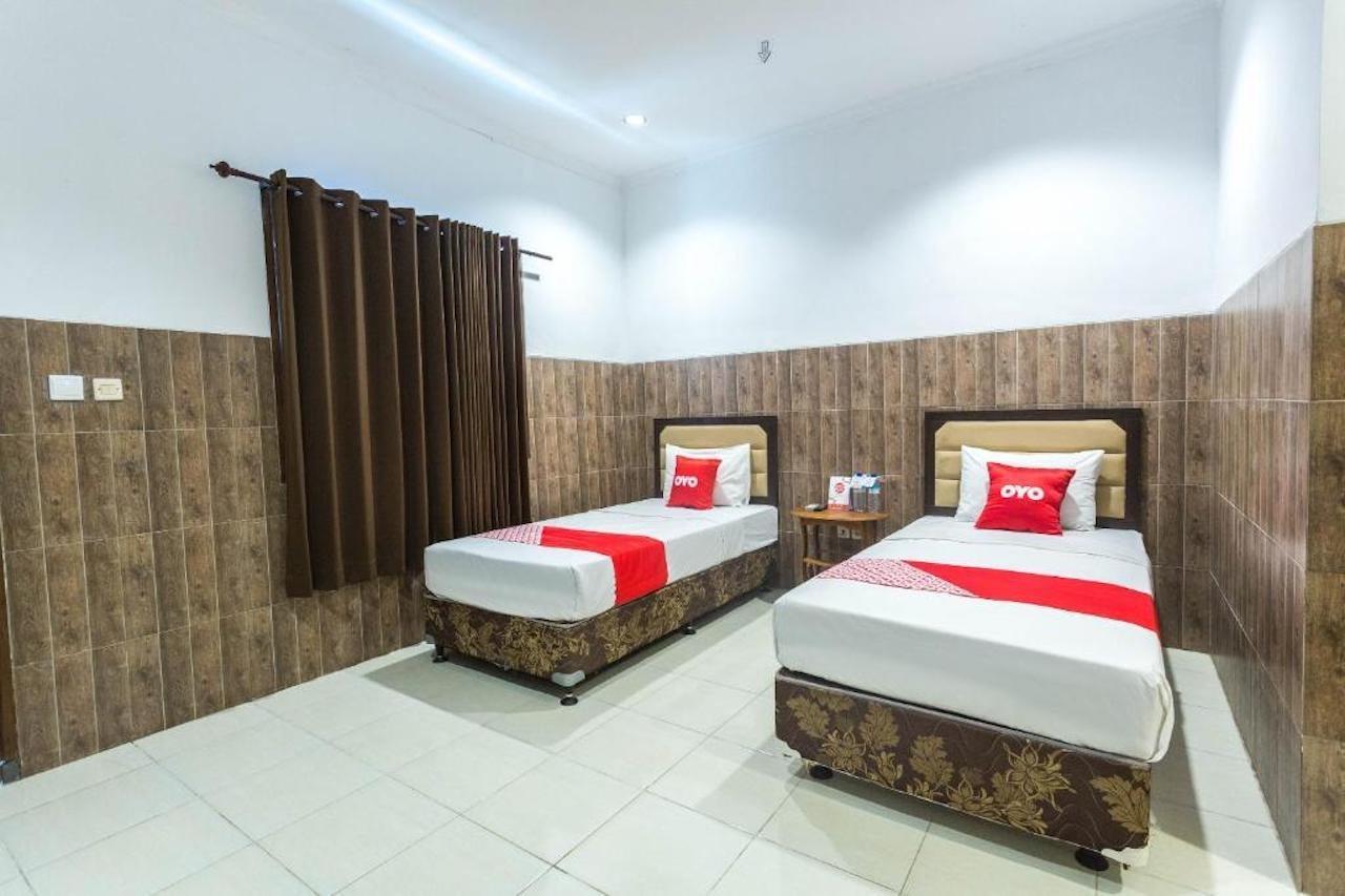 OYO 2020 Hotel Bumi Aditya Senggigi Exterior foto