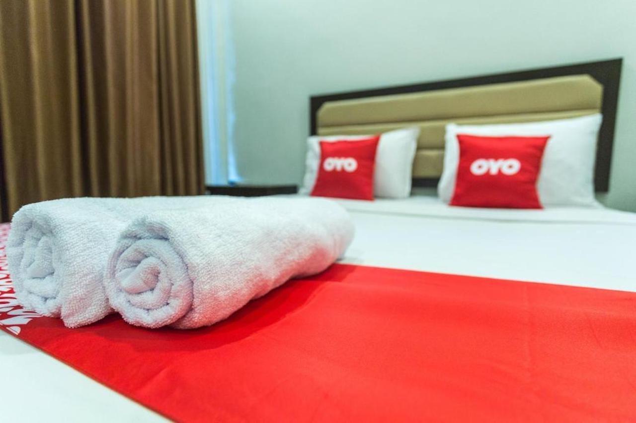 OYO 2020 Hotel Bumi Aditya Senggigi Exterior foto